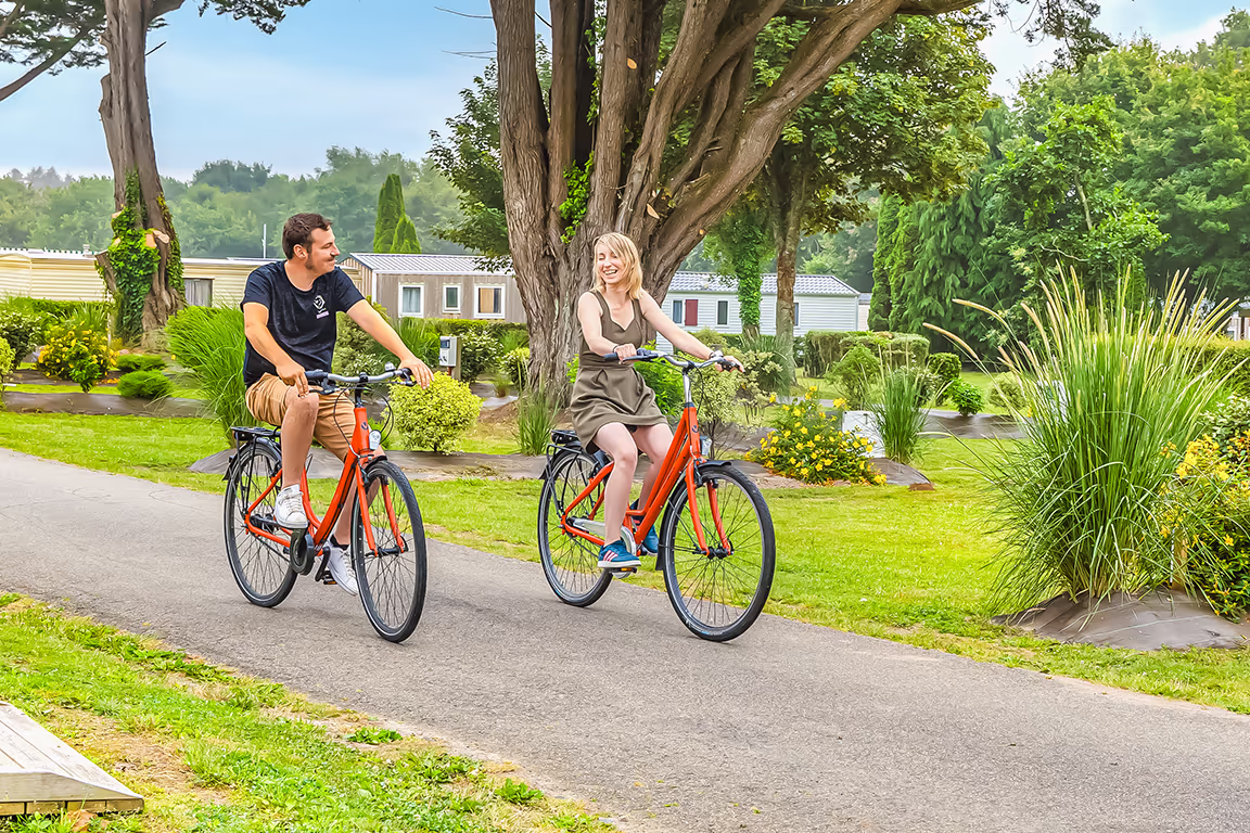 camping 4 etoiles au cœur du finistere location de velos