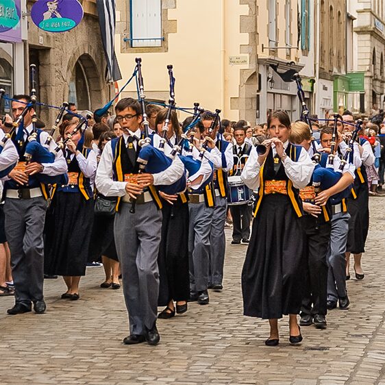 les festivals en bretagne sud une immersion culturelle et festive