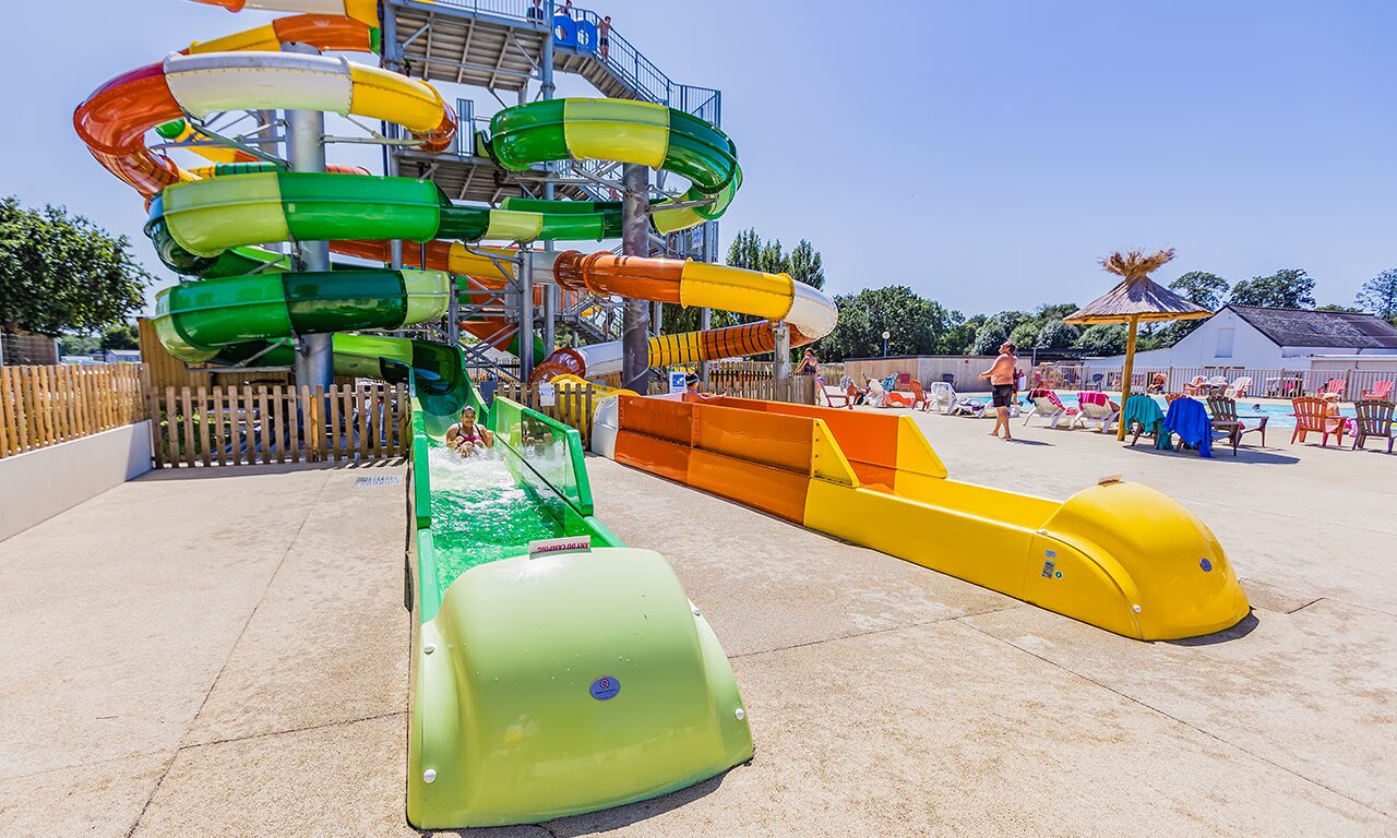 parc aquatique camping la mer blanche maeva benodet