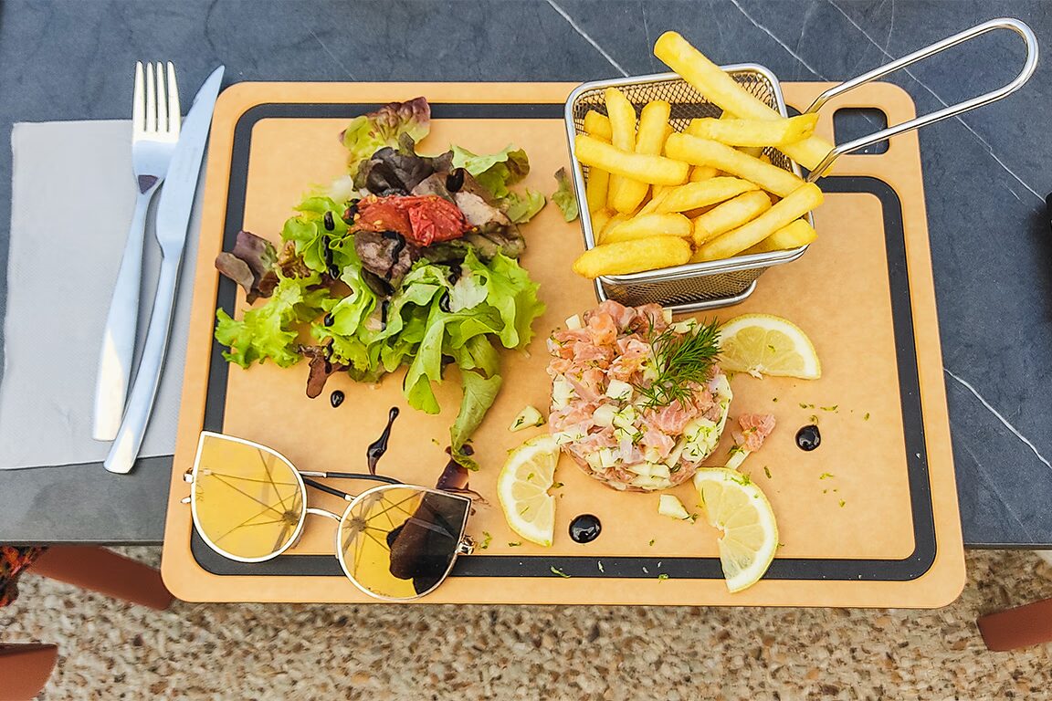 savourer un delicieux repas