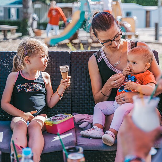 terrasse du bar du camping a benodet