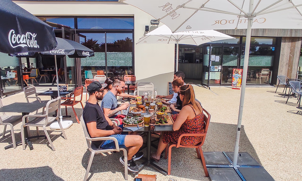 terrasse restaurant camping la mer blanche maeva benodet