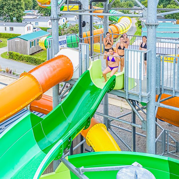 toboggan a boucle pour les enfants